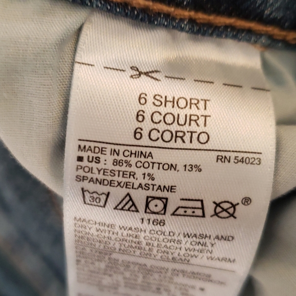 Jeans - Picture 3 of 4